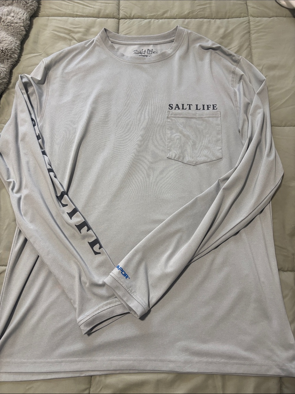 Salt Life Light Gray Long Sleeve Performance Pocket Tee